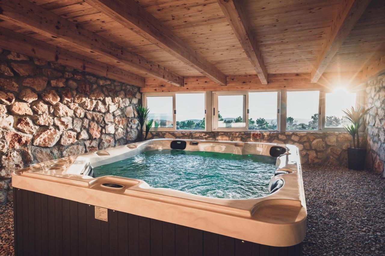 Hacienda Nikolic Villa Milna  Exteriör bild