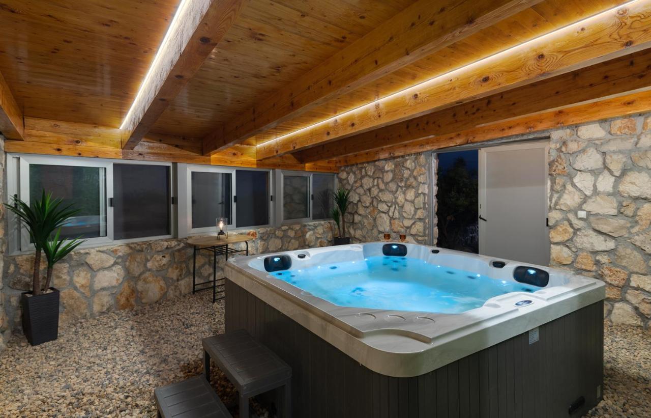 Hacienda Nikolic Villa Milna  Exteriör bild