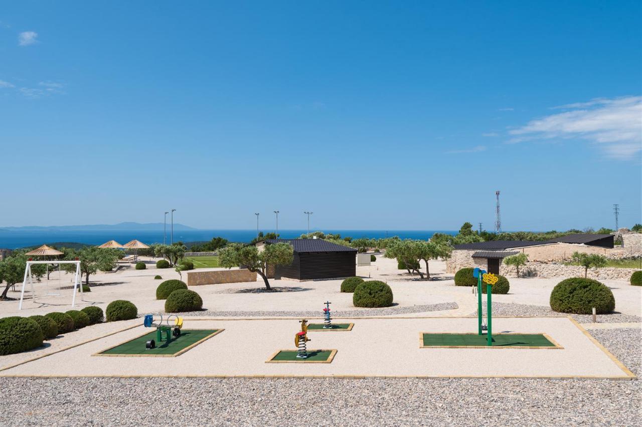 Hacienda Nikolic Villa Milna  Exteriör bild