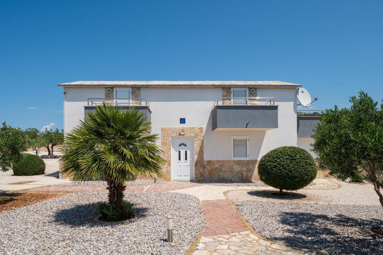 Hacienda Nikolic Villa Milna  Exteriör bild