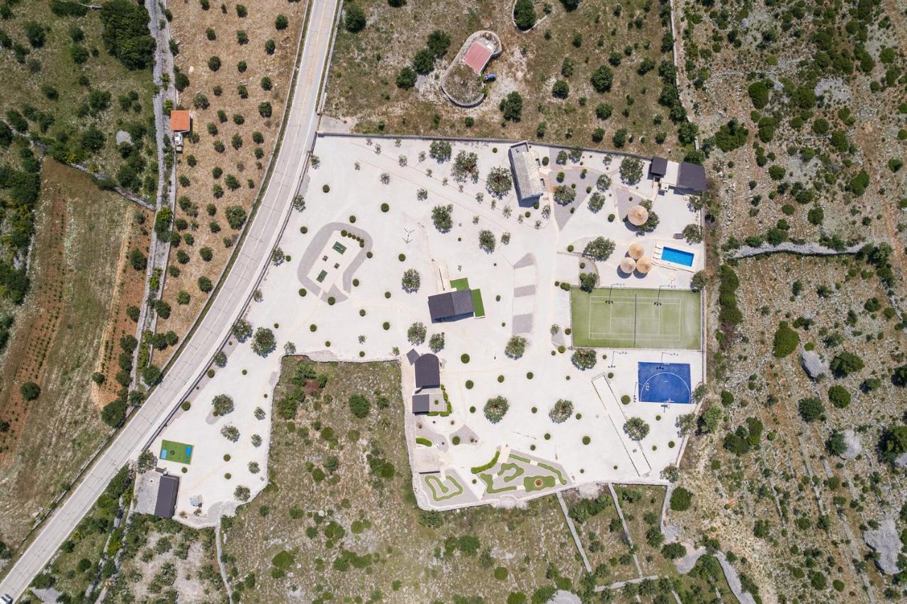 Hacienda Nikolic Villa Milna  Exteriör bild